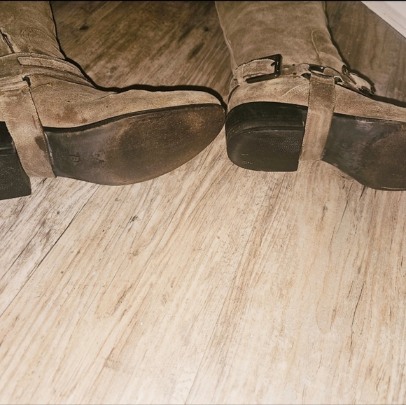 Brand: Christian DiorMaterial: SuedeColor: Beige / Taupe - Picture 3 of 12